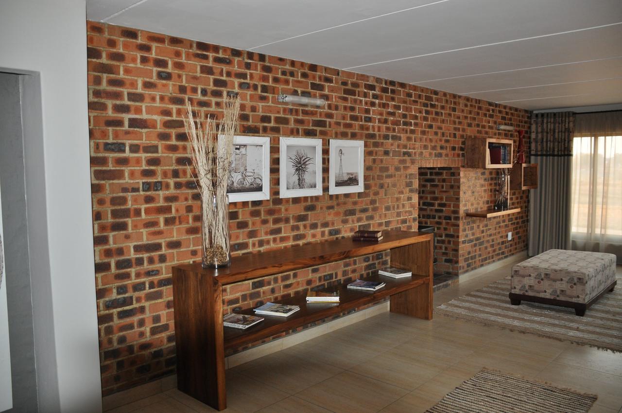 Merchant Business Class Hotel Henley on Klip Exteriör bild